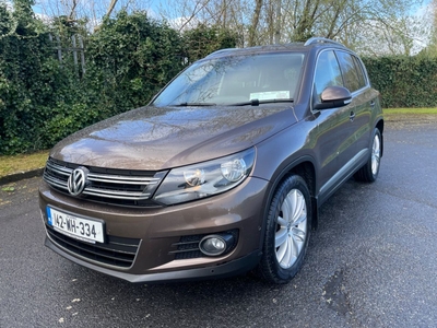 2014 - Volkswagen Tiguan Manual