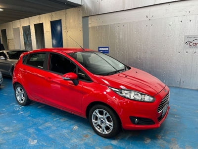 2015 - Ford Fiesta Manual