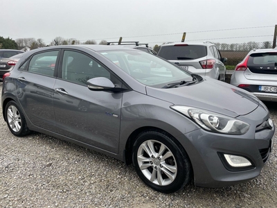 2015 - Hyundai i30 Manual