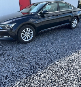 2015 - Volkswagen Passat Manual