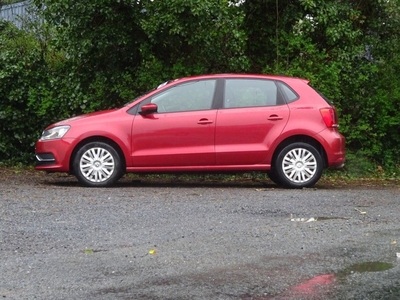 2015 - Volkswagen Polo Automatic