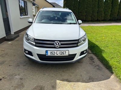 2015 - Volkswagen Tiguan Manual