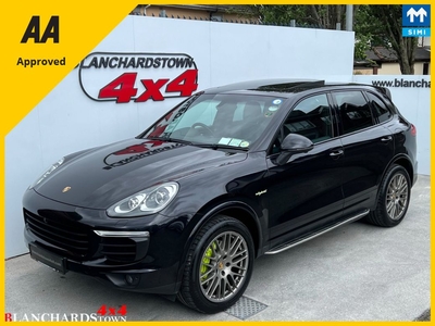 2016 (162) Porsche Cayenne