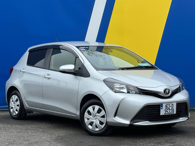 2016 (162) Toyota Yaris