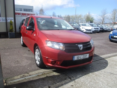 2016 - Dacia Sandero Manual