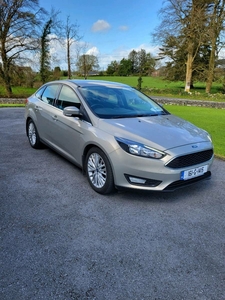 2016 - Ford Focus Manual