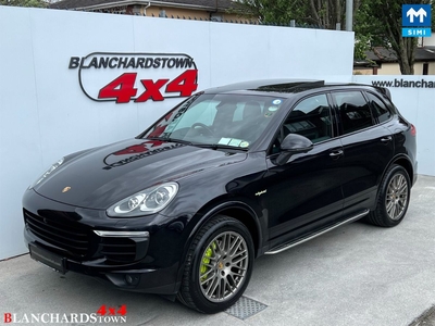 2016 - Porsche Cayenne Automatic