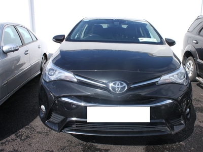 2016 - Toyota Avensis Manual