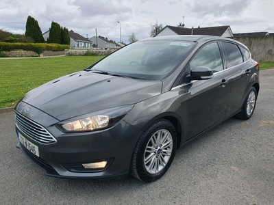 2017 - Ford Focus Manual