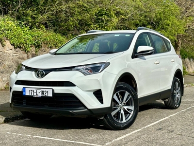 2017 - Toyota RAV4 Manual