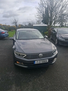 2017 - Volkswagen Passat Manual