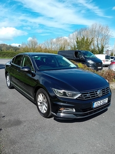 2017 - Volkswagen Passat Manual