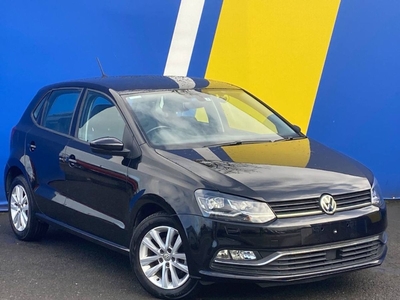 2017 - Volkswagen Polo Automatic