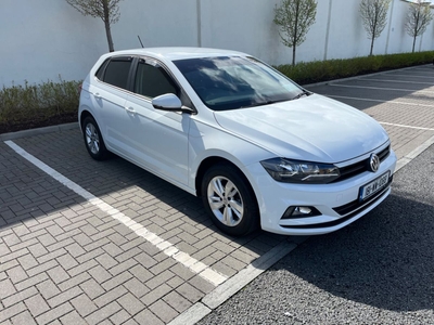 2018 - Volkswagen Polo Manual