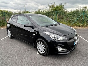 2013 (132) Hyundai i30