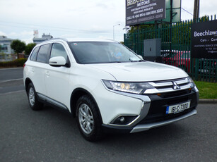 2016 (161) Mitsubishi Outlander