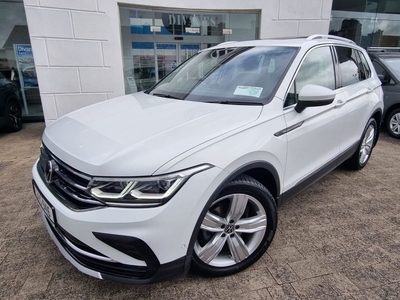 2021 - Volkswagen Tiguan Manual