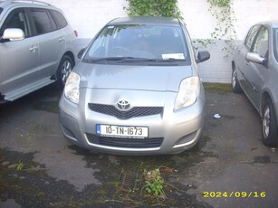 2010 (10) Toyota Yaris