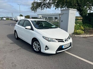 2014 (141) Toyota Auris