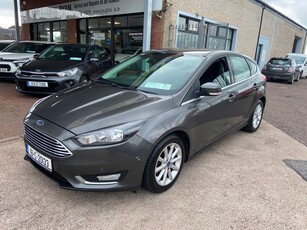 2016 (161) Ford Focus