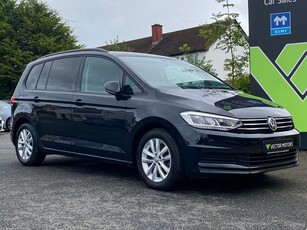 2016 (161) Volkswagen Touran