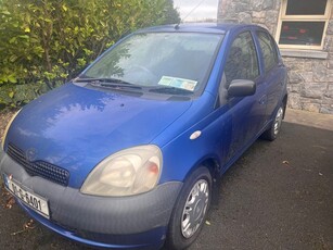 2001 - Toyota Yaris Manual