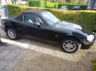 2003 - Mazda MX-5 Manual