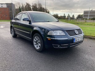 2004 - Volkswagen Passat ---