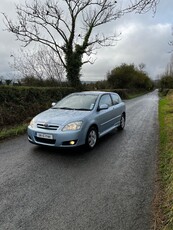 2005 - Toyota Corolla ---