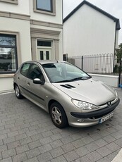 2006 - Peugeot 206 Manual