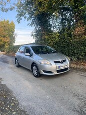 2007 - Toyota Auris Manual