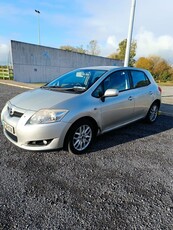 2008 - Toyota Auris ---