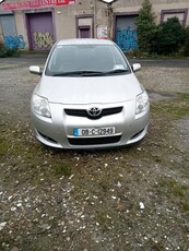 2008 - Toyota Auris Manual