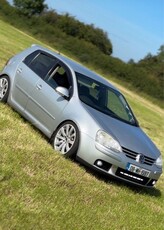 2008 - Volkswagen Golf ---