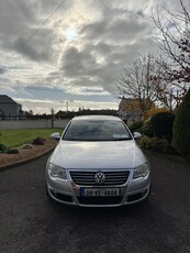 2008 - Volkswagen Passat Manual