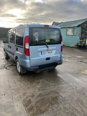 2009 - Fiat Doblo ---