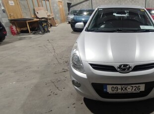 2009 - Hyundai i20 Manual