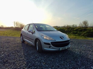 2009 - Peugeot 207 Manual