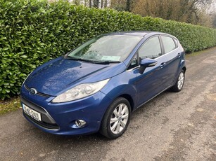 2010 - Ford Fiesta ---