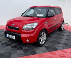 2010 - Kia Soul Manual