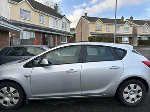 2010 - Opel Astra Manual