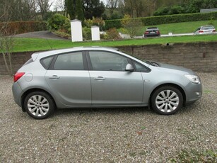 2010 - Opel Astra Manual