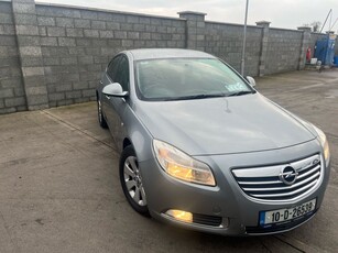 2010 - Opel Insignia Manual