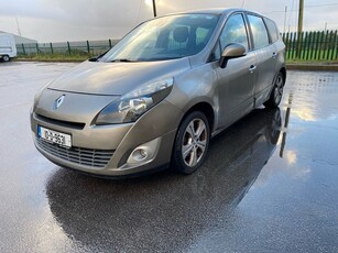 2010 - Renault Grand Scenic Manual