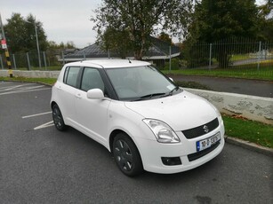 2010 - Suzuki Swift ---