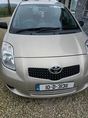 2010 - Toyota Yaris Manual