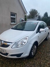 2010 - Vauxhall Corsa ---