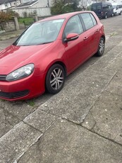 2010 - Volkswagen Golf ---