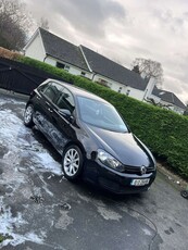 2010 - Volkswagen Golf Manual