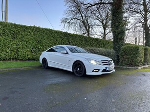 2011 - Mercedes-Benz E-Class Automatic